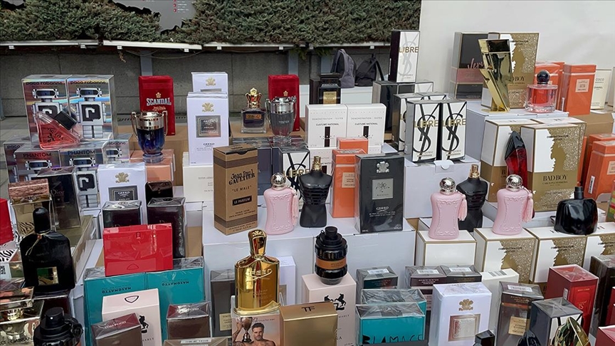İstanbul'da 26 bin 454 şişe SAHTE PARFÜM ele geçirildi!