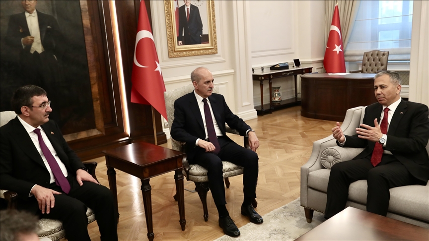 Bakan Yerlikaya'ya geçmiş olsun ziyaretleri