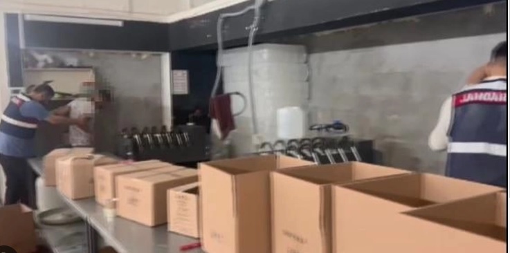 İstanbul'da sahte içki operasyonu: 3 şüpheli tutuklandı