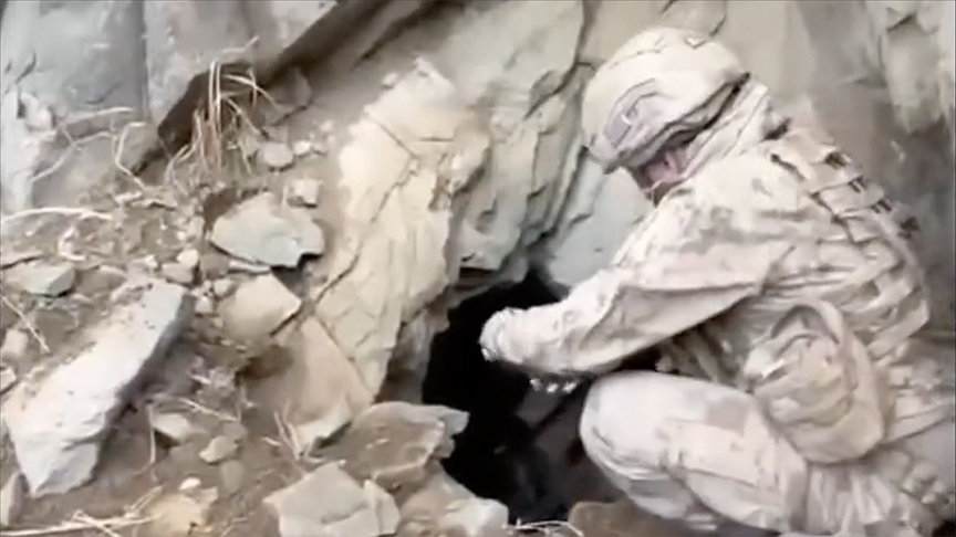 "Kahramanlar Operasyonu" kapsamında bölücü terör örgütünün 21 mağara ve sığınağı imha edildi