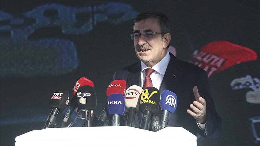 Yılmaz: Fırsatçılığa dönüşen fiyat artışları için gerekli yaptırımları uygulayacağız