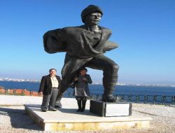Değişen 'kocaseyit Heykeli'ne Kocaseyit'in Köyünden Tepki