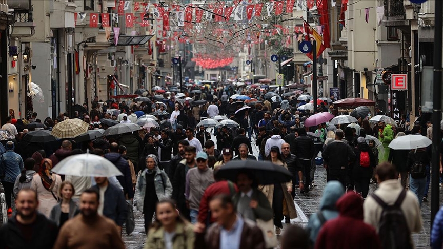 İstanbul'un bazı bölgelerinde sağanak etkili oluyor