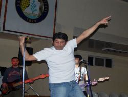 Murat Göğebakan Yeni Albümünün Geliriyle İlköğretim Okulu Yaptıracak