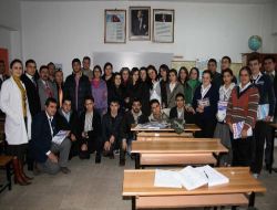 Üniversite Öğrencilerinin Başlattığı Kitap Kampanyası, Fakir Öğrencilerin Yüzünü Güldürüyor