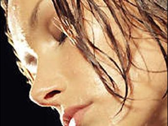 'Aşırı terlemenin en önemli sebeplerinden birisi de stres'