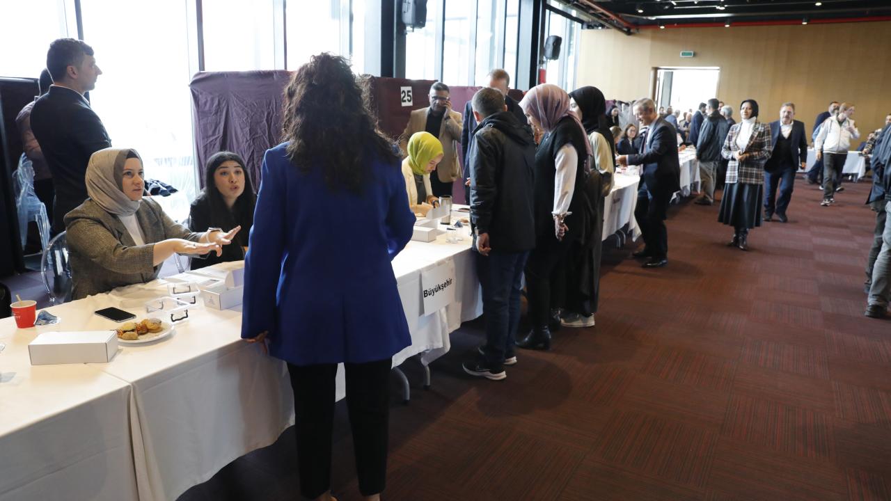 AK Parti'de temayül yoklaması