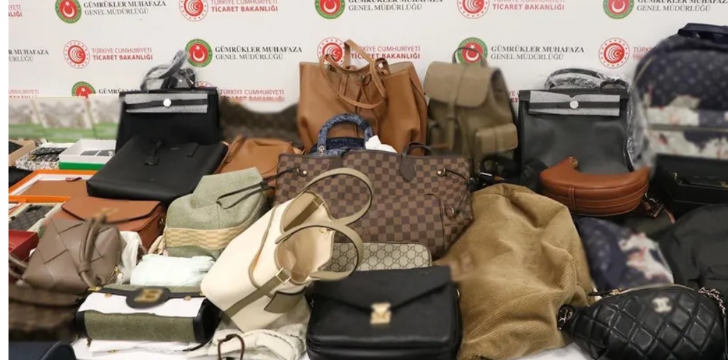 İstanbul Havalimanı'nda 3.5 Milyon TL'lik KAÇAK EŞYA ele geçirildi!