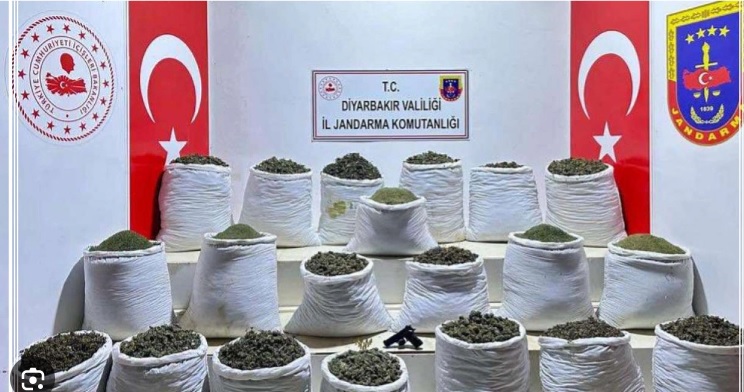 Diyarbakır'da 915 kilo uyuşturucu ele geçirildi!