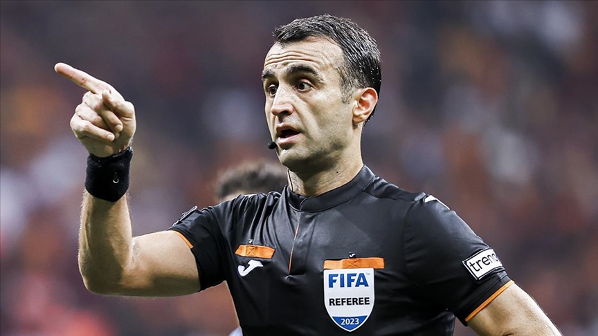 Beşiktaş - Fenerbahçe derbisini Atilla Karaoğlan yönetecek!