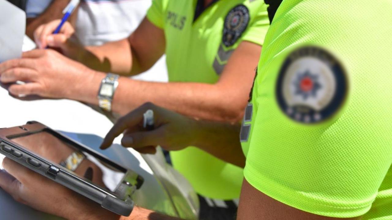 Asker eğlencesinde trafiği durduranlara 45 bin lira ceza