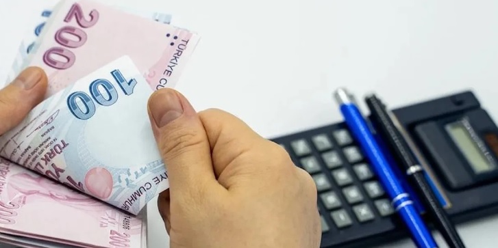 Kamu-Sen'den memur maaşlarına zam talebi