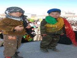 Muş'taki Nevruz Kutlamaları Renkli Görüntülere Sahne Oldu