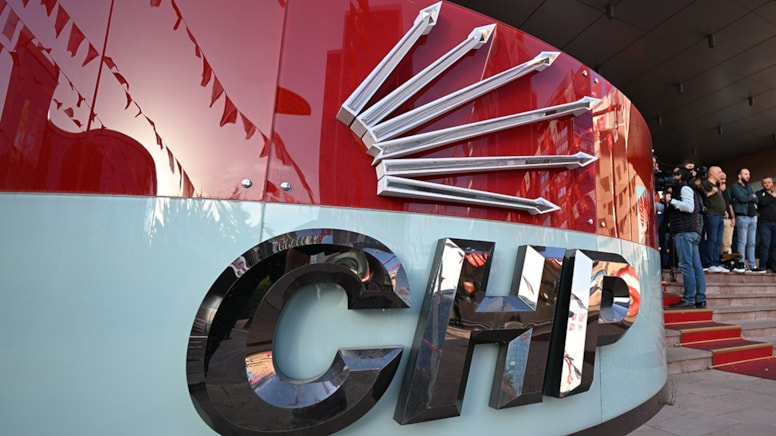 CHP KURULTAY DAVASI ERTELENDİ