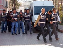 Valilerin Adını Kullanarak İşadamlarından Para Toplamışlar