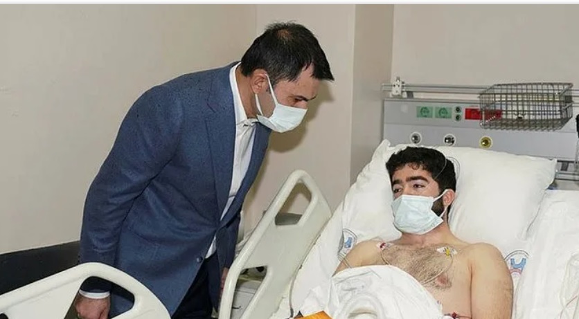 Fatih Camisi'ndeki bıçaklı saldırıda yaralanan Bilal Erdem hastaneden taburcu edildi