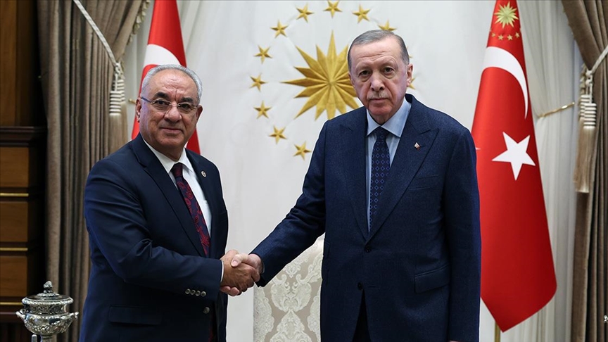 Cumhurbaşkanı Erdoğan, DSP Genel Başkanı Aksakal'ı kabul etti