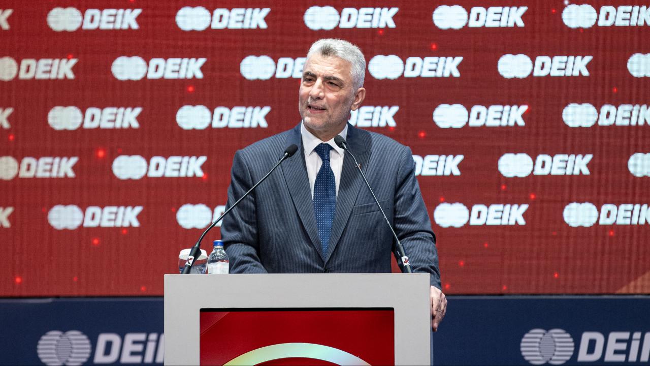 Bakan Ömer Bolat: Son 13 çeyrekte Türkiye ekonomisi büyümeye devam etti
