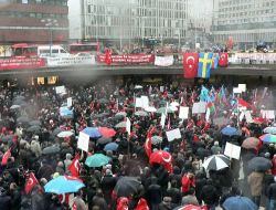 Stockholm'de Sözde Soykırım Tasarısı Protesto Edildi