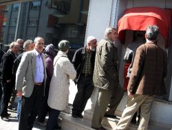 Bankalarda 'Key Kuyruğu'