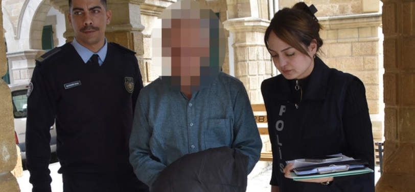 EMEKLİ KOMUTAN 478 KARTON ELEKTRONİK SİGARA TÜTÜNÜ İLE ÇIKIŞ YAPTI!