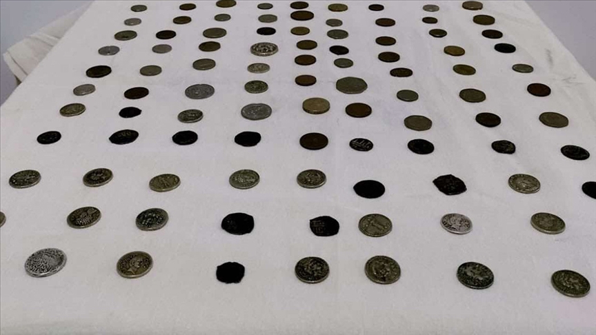 Fransa'da el konulan 8 bin 597 sikke Türkiye'ye iade edilecek