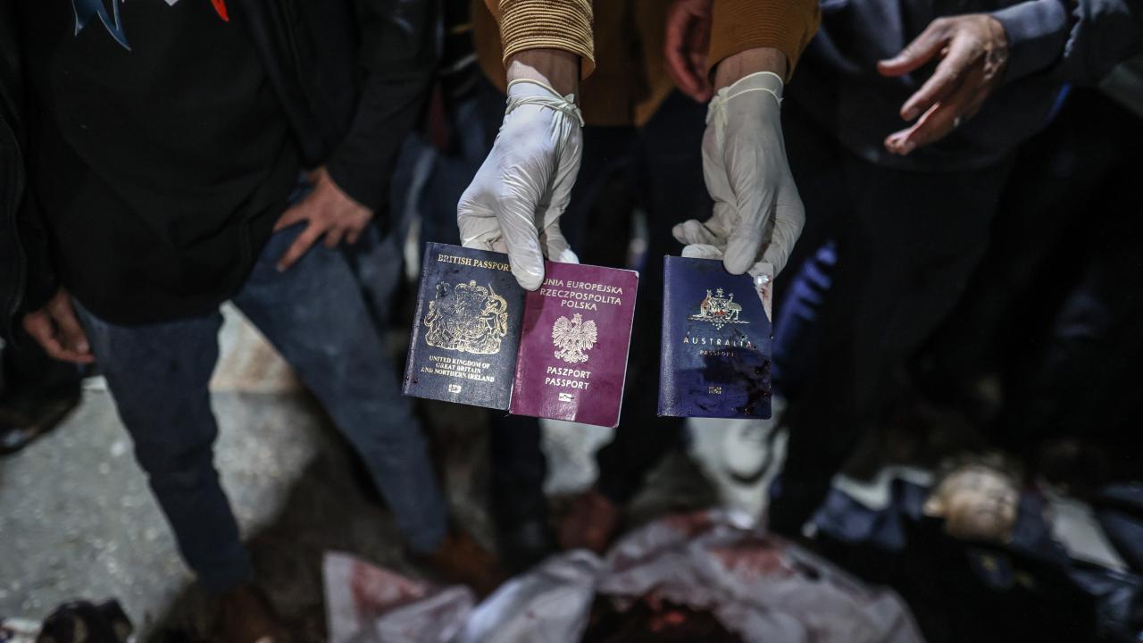 İsrail'in Gazze'ye saldırısında uluslararası yardım kuruluşunun çalışanları hayatını kaybetti