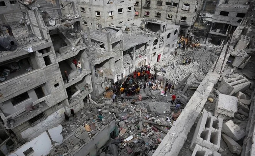 İsrail ordusunun Gazze'ye yönelik saldırılarında en az 22 Filistinli öldü