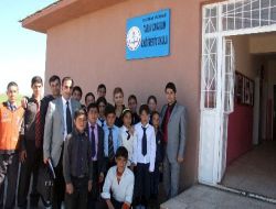 Diyarbakırlı Çocuklar, Kendilerine Okul Yapan Canaydın İçin Gözyaşı Döktü