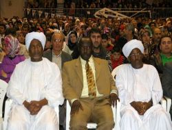 Sanatçı Şükriye Tutkun, İlahi Albümü Çıkarıp Gelirini Kimse Yok Mu'ya Bağışlayacak!