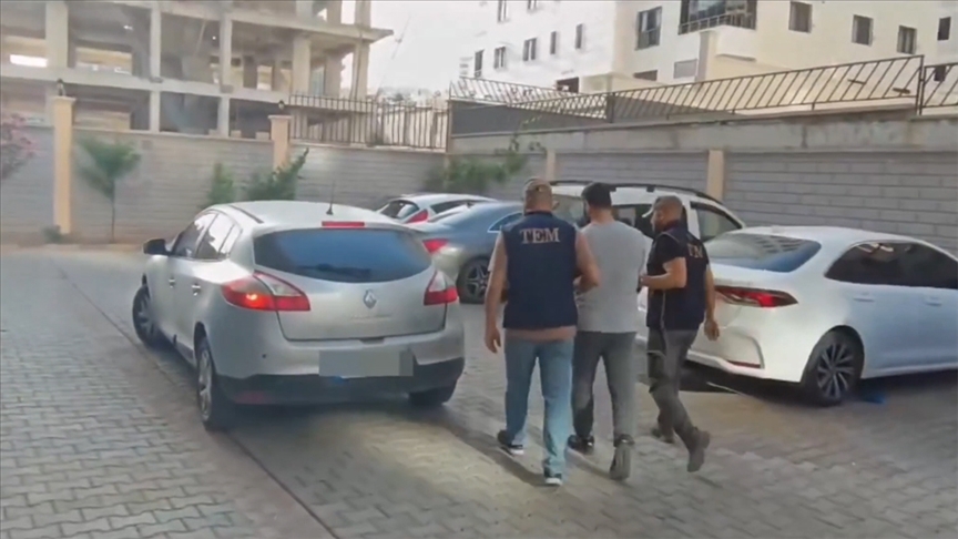 FETÖ'ye yönelik "Kıskaç-18" operasyonlarında 90 şüpheli yakalandı