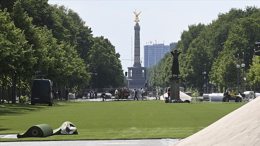 Almanya'da "futbol ateşi" EURO 2024'ün resmi şarkısıyla yanacak