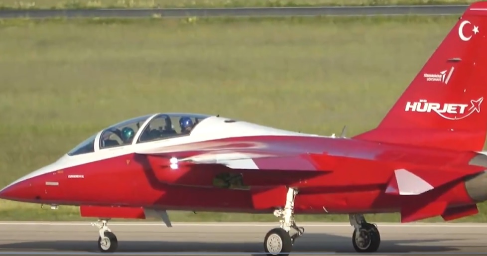 ANKA III, HÜRJET ile kol uçuşu yaptı