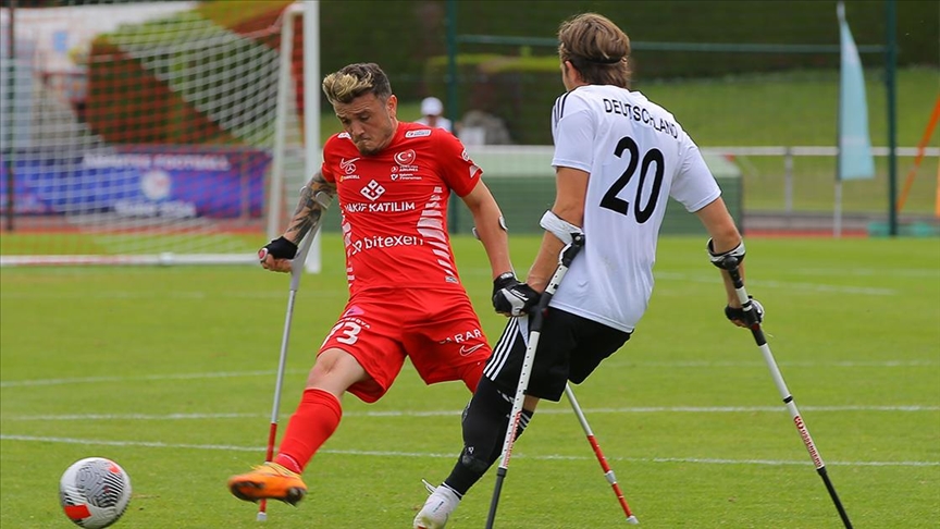 Ampute Milli Futbol Takımı, Avrupa Şampiyonası'nda yarı finale yükseldi