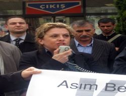 Öldürülen Savcı Öz'ün Yeğeni Özbabalık: Artık Darbe Ve Provokasyon Yerine Demokrasi Ve Kardeşlik Kazanmalı!