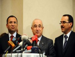 Cemil Çiçek: "Sorunların Kaynağı Mevcut Anayasa"