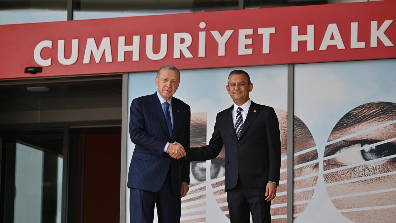 Cumhurbaşkanı Erdoğan'ın, CHP Genel Başkanı Özel'i ziyareti sona erdi