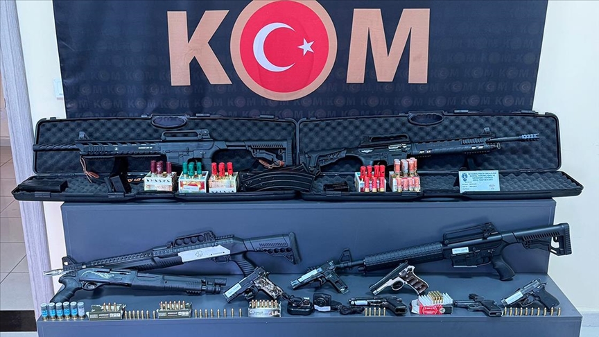 Kocaeli merkezli 8 ilde "dedektiflik" operasyonunda 9 zanlı tutuklandı