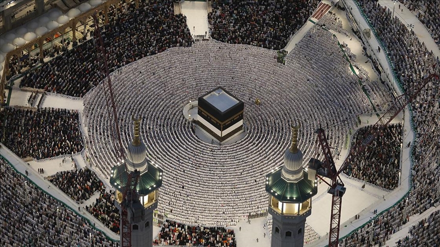 Diyanet'ten hacı adaylarına "Sosyal Medya" uyarısı