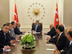 "Şimdi Bu Kartla Ben De Gazetecilik Yapabilecek Miyim?"