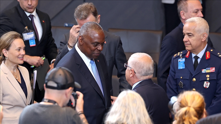 Bakan Güler, NATO Savunma Bakanları Toplantısı'nda mevkidaşlarıyla görüştü