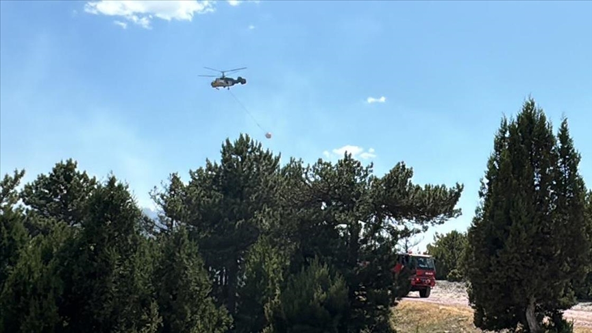 Kütahya'da ormanlık alanda çıkan yangın kontrol altına alındı