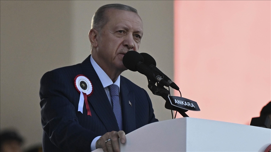 Erdoğan: Türkiye gibi bir devleti ırkçı, lümpen faşizmin sığ sularına hapsetmeye kimsenin gücü yetmez