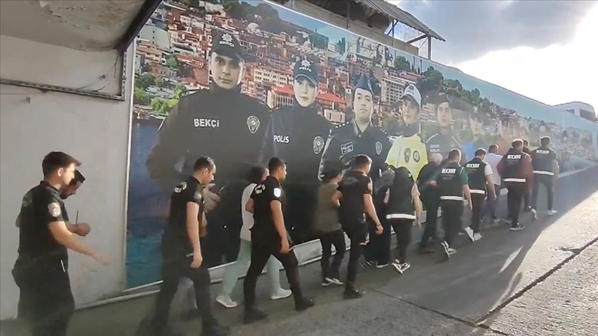 İstanbul merkezli "kara para" operasyonunda 12 şüpheli yakalandı