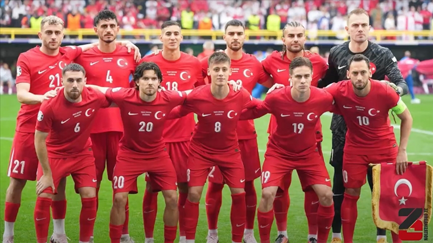 Müzisyen Yücel Arzen Hacıoğulları, A Milli Futbol Takımı için şarkı yaptı