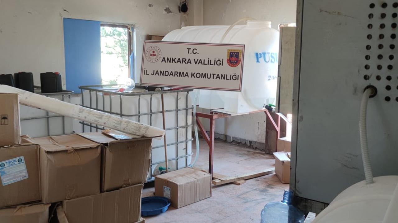 Ankara'da 5 bin 760 litre etil alkol ele geçirildi