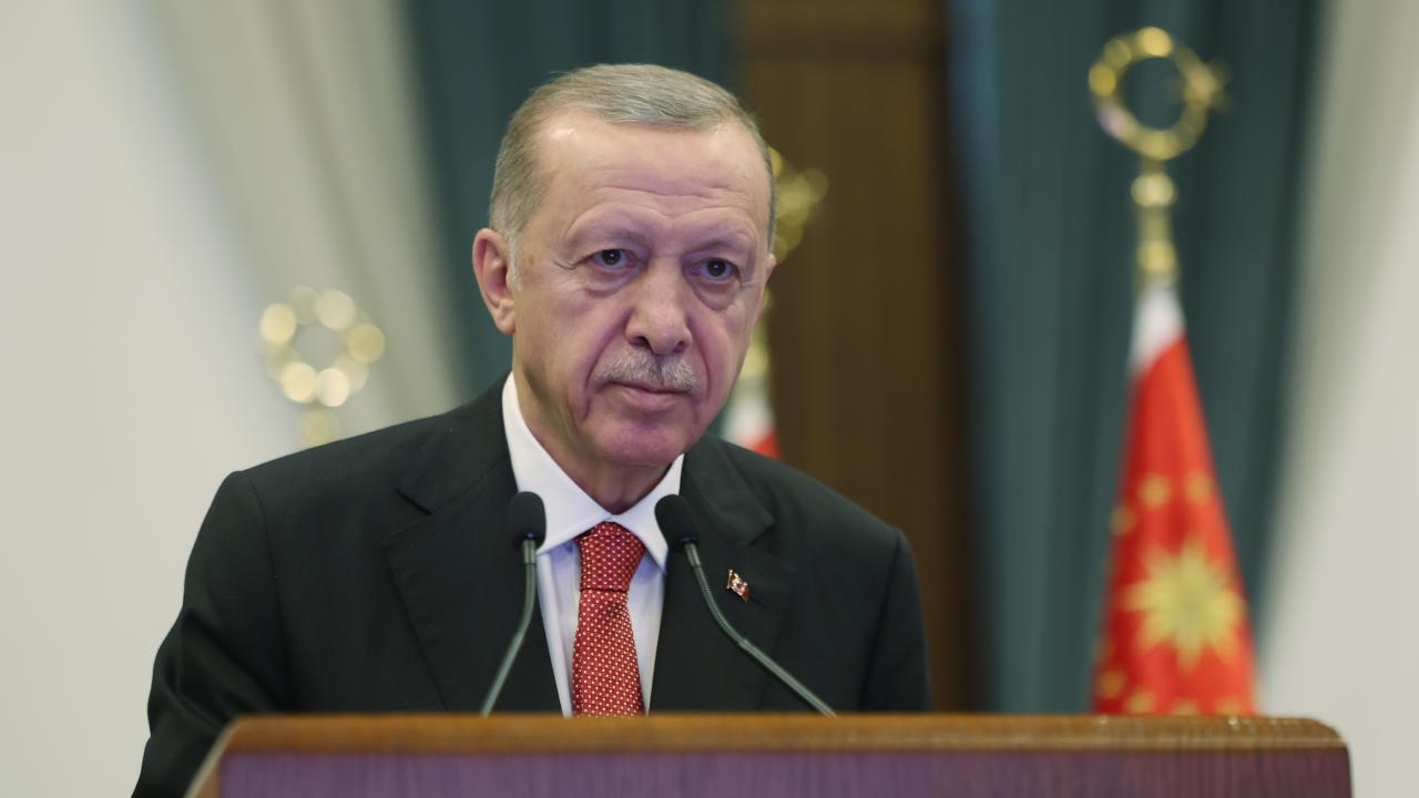 Erdoğan, "Klasik Kürtçe Edebiyat ve Kürtçenin Şaheserleri" etkinliğine mesaj