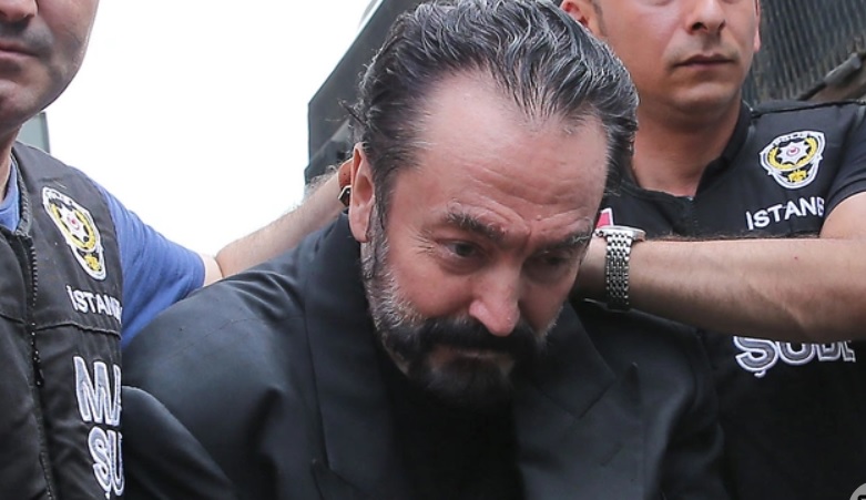 Yargıtay'dan Adnan Oktar silahlı suç örgütü davası kararı