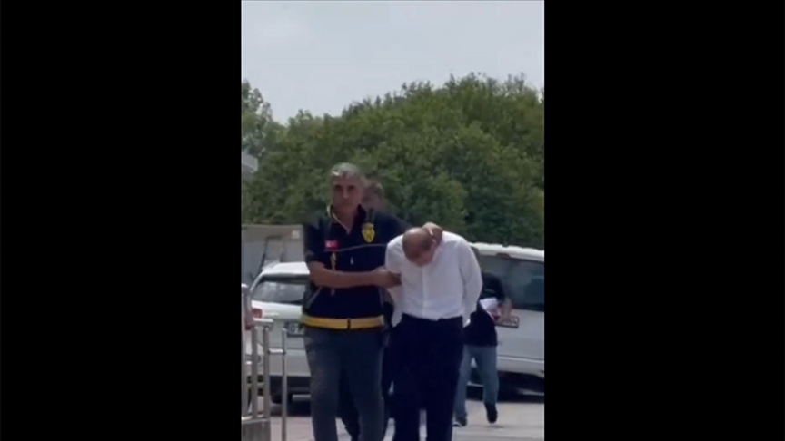 İçişleri Bakanlığı'nın adını kullanarak sahte kimlik kartı düzenleyen şüpheliler Adana'da yakalandı