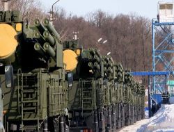 Rusya-abd Nükleer Silahlarda İndirim Anlaşmasını 5 Nisan'da, Prag'da İmzalayacak